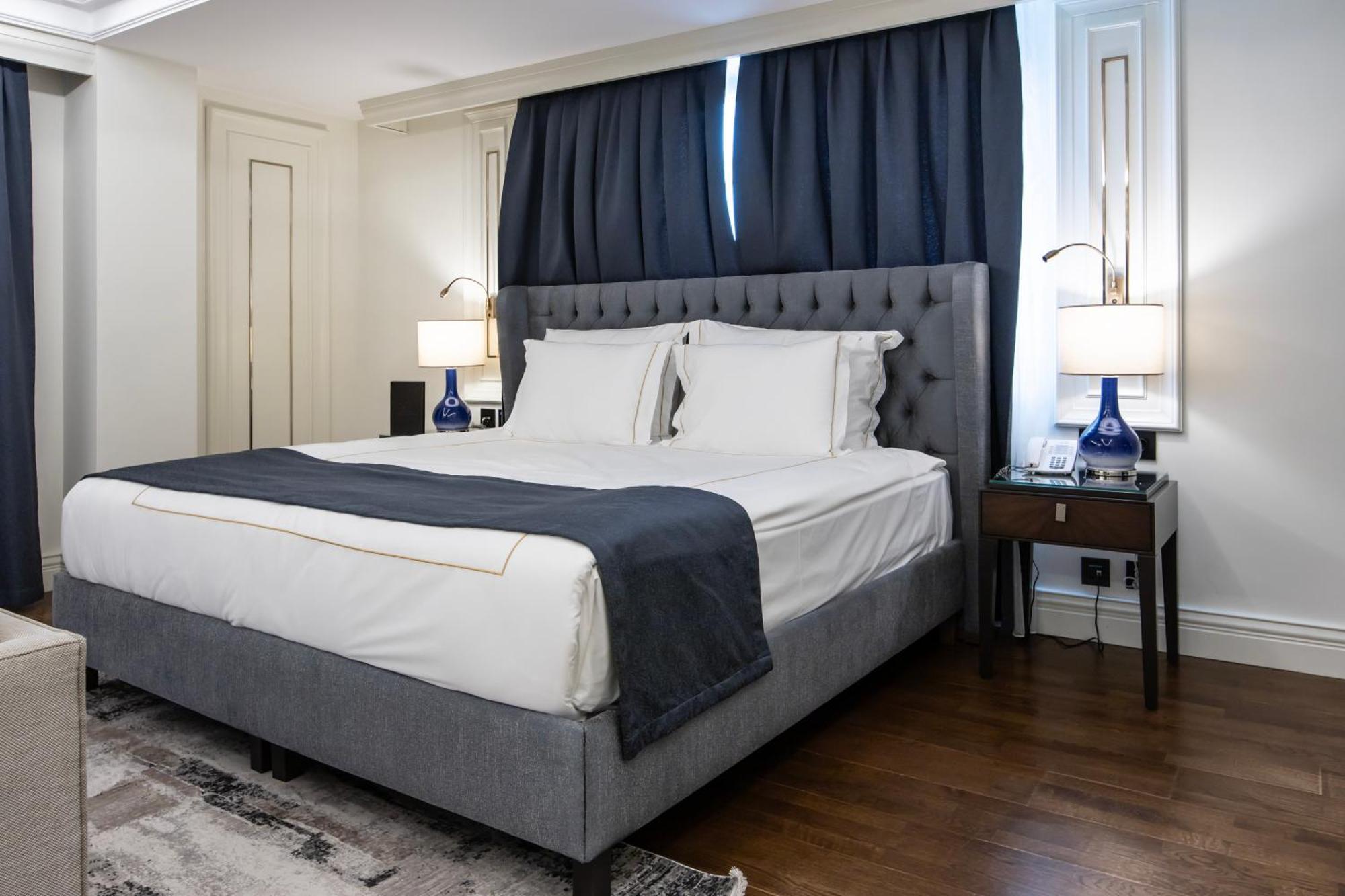 Xheko Imperial Luxury Hotel & Spa تيرانا المظهر الخارجي الصورة A bedroom at the hotel