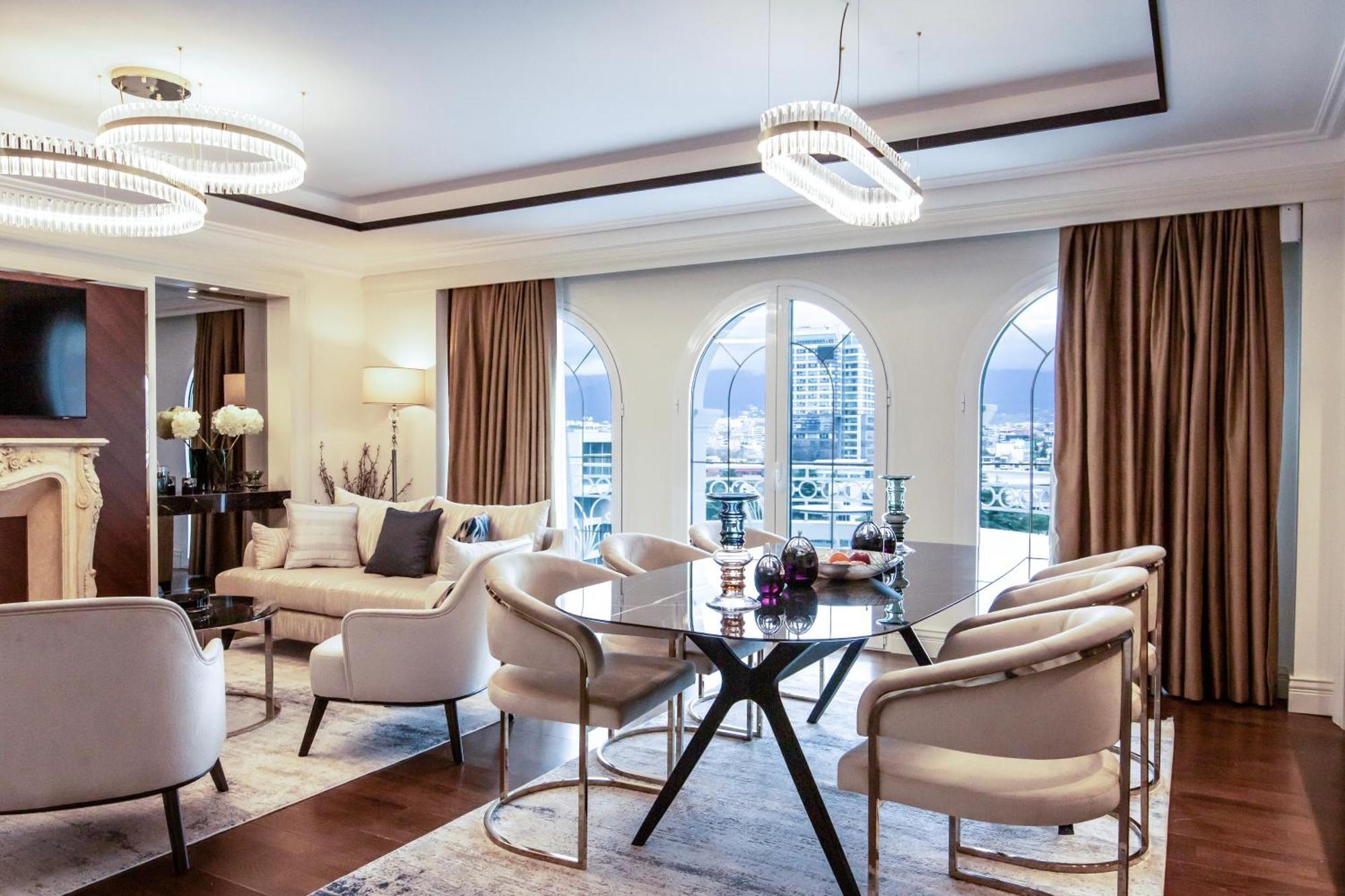 Xheko Imperial Luxury Hotel & Spa تيرانا المظهر الخارجي الصورة The interior of a suite at the Mandarin Oriental, Munich