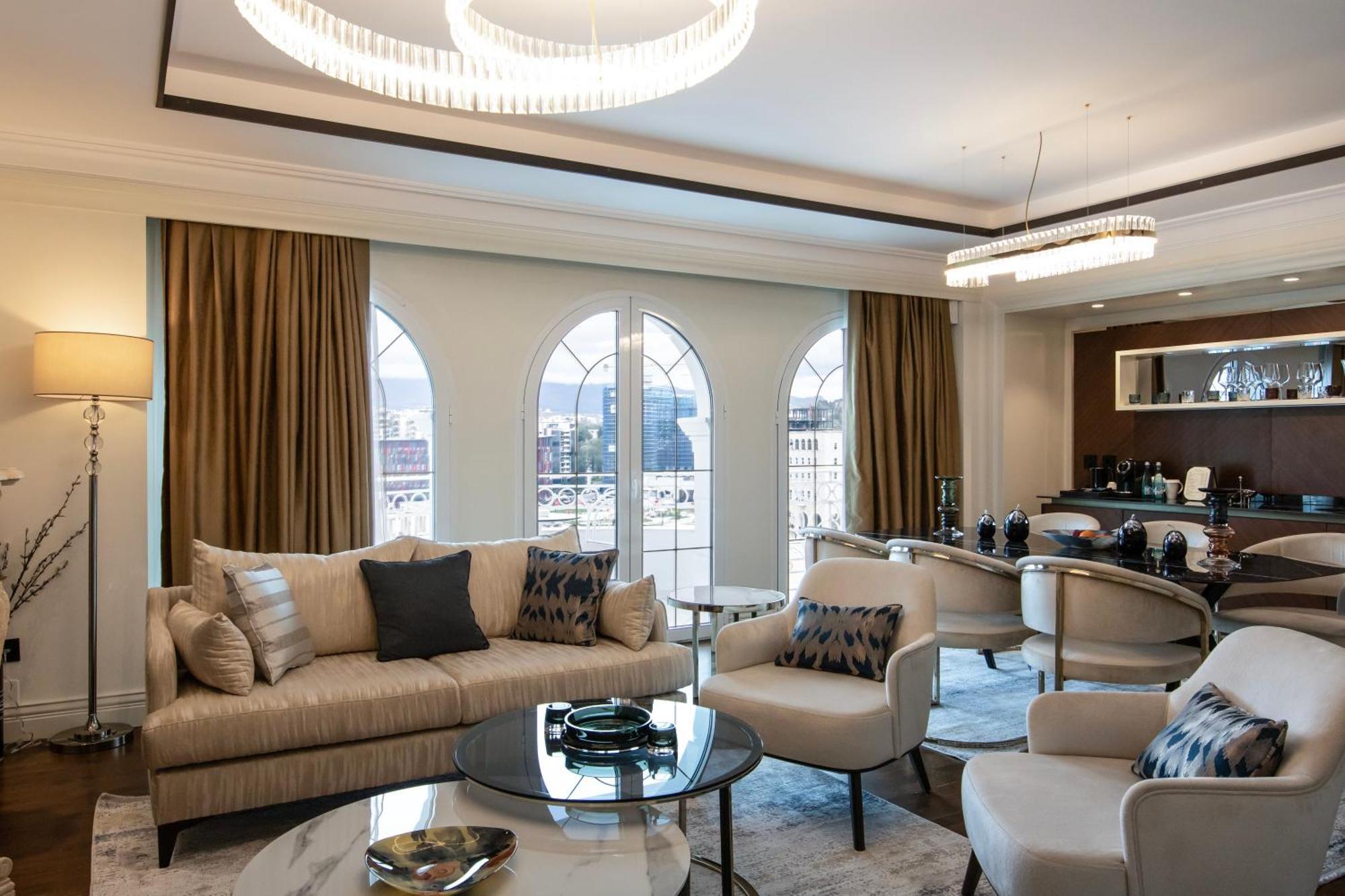 Xheko Imperial Luxury Hotel & Spa تيرانا المظهر الخارجي الصورة The interior of a suite on board