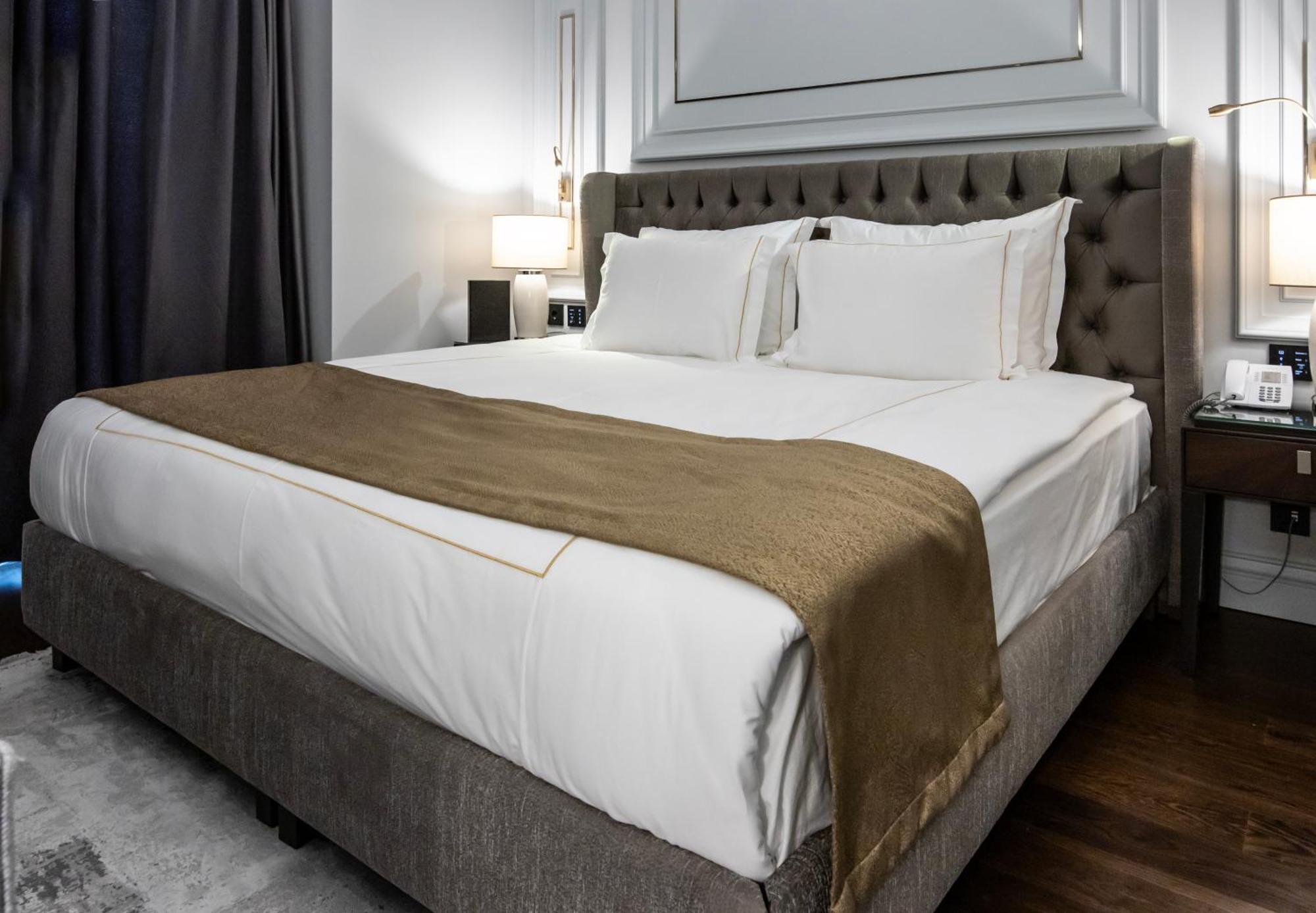 Xheko Imperial Luxury Hotel & Spa تيرانا المظهر الخارجي الصورة A bed runner