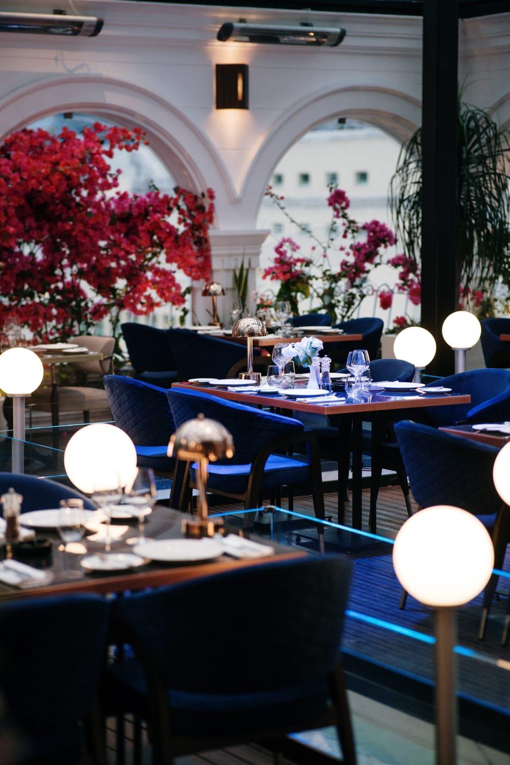 Xheko Imperial Luxury Hotel & Spa تيرانا المظهر الخارجي الصورة The interior of the restaurant
