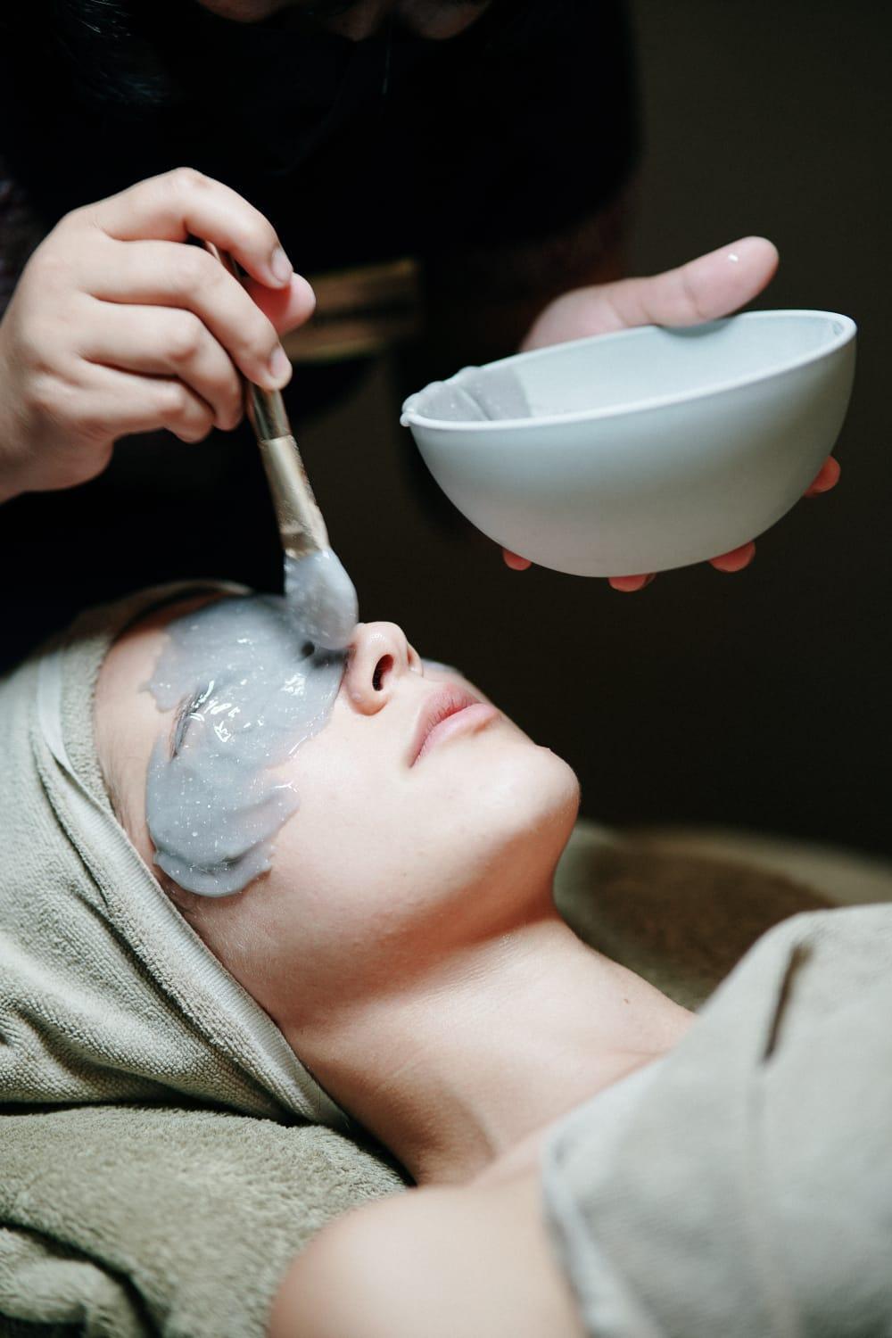 Xheko Imperial Luxury Hotel & Spa تيرانا المظهر الخارجي الصورة A facial treatment