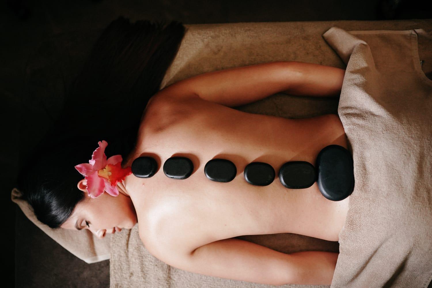 Xheko Imperial Luxury Hotel & Spa تيرانا المظهر الخارجي الصورة Hot stone massage